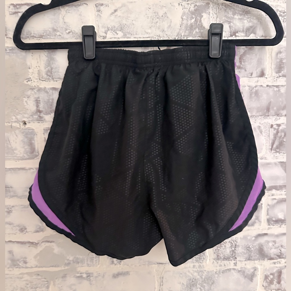 Nike Tempo Running Shorts purple black - Picture 2 of 3